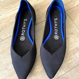 Rothy’s Black Points